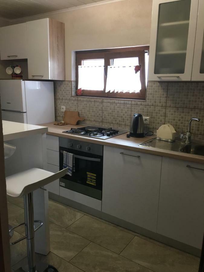 Apartman Anna Огулин Екстериор снимка
